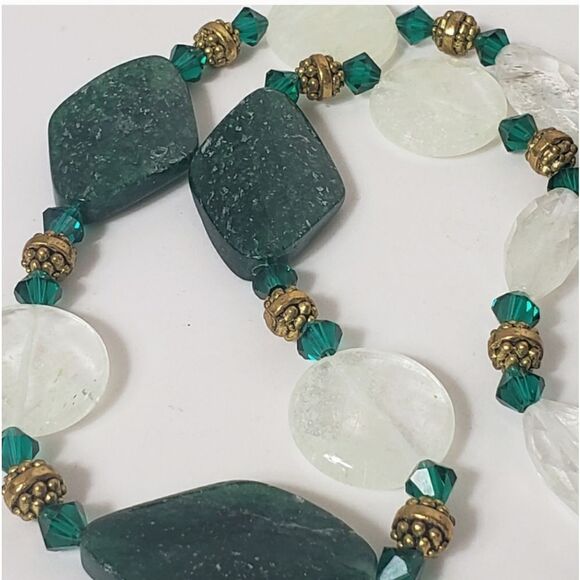 ARTISAN Resin Bead Toggle Necklace - Picture 7 of 7